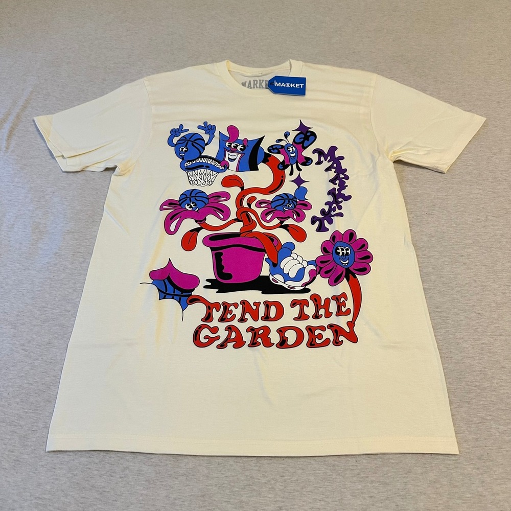 Market‎ Tend The Garden Graphic T-Shirt Mens Medium Cream Off-White Short Sleeve